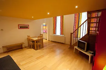 Jokai 1 Apartment