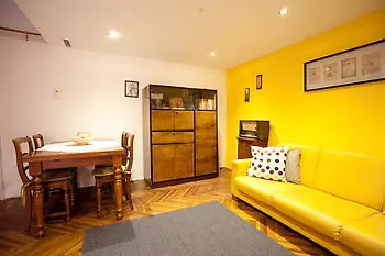 Apartment Jokai 1 *